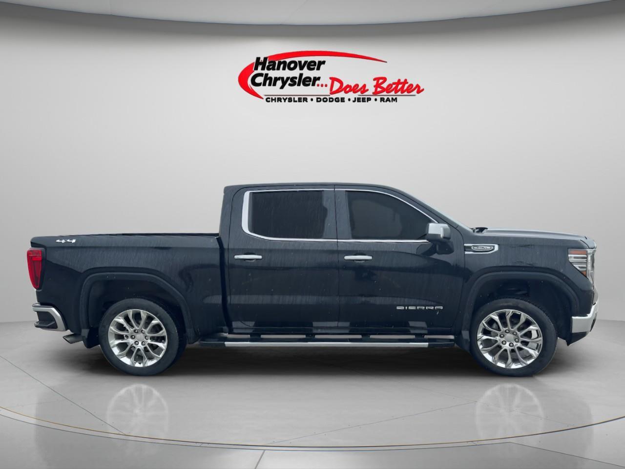 2024 GMC Sierra 1500 Crew Cab Short Box 4-Wheel Drive SLT Photo