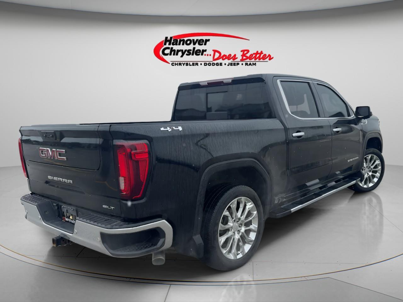 2024 GMC Sierra 1500 Crew Cab Short Box 4-Wheel Drive SLT Photo