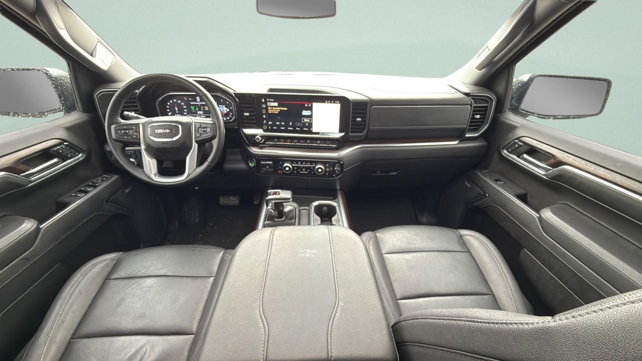 2024 GMC Sierra 1500 Crew Cab Short Box 4-Wheel Drive SLT Photo