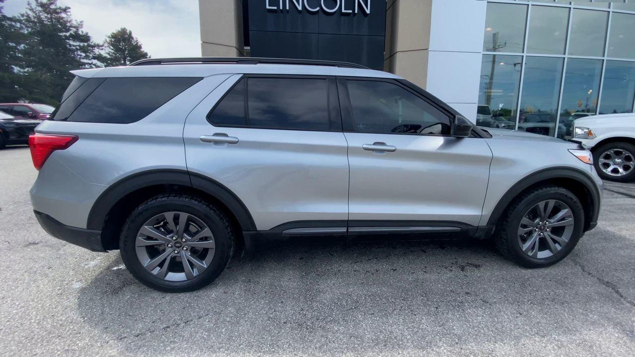2023 Ford Explorer XLT Photo