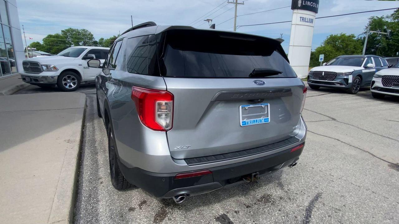 2023 Ford Explorer XLT Photo