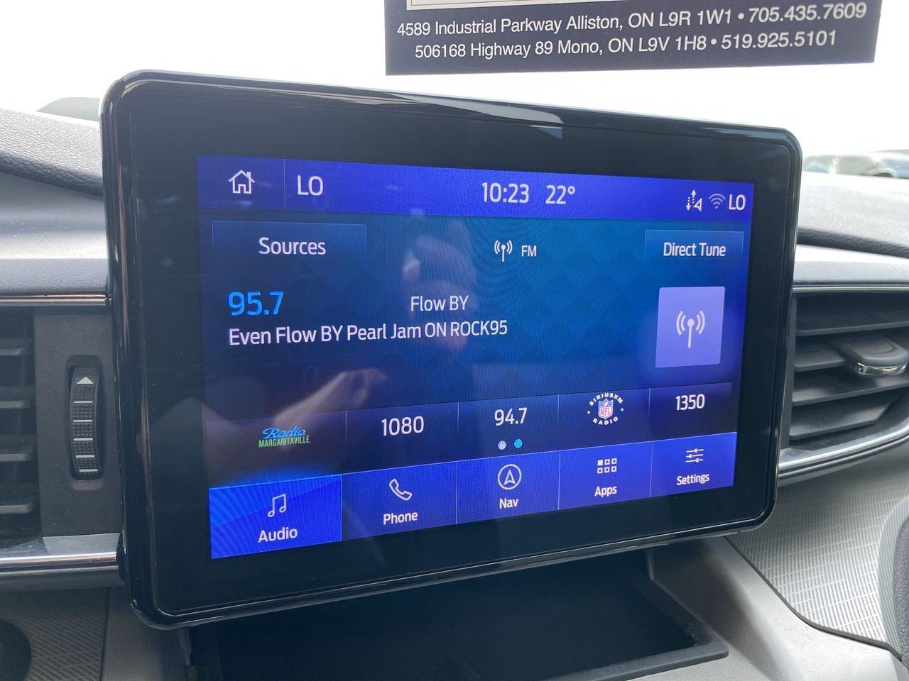 2023 Ford Explorer XLT Photo