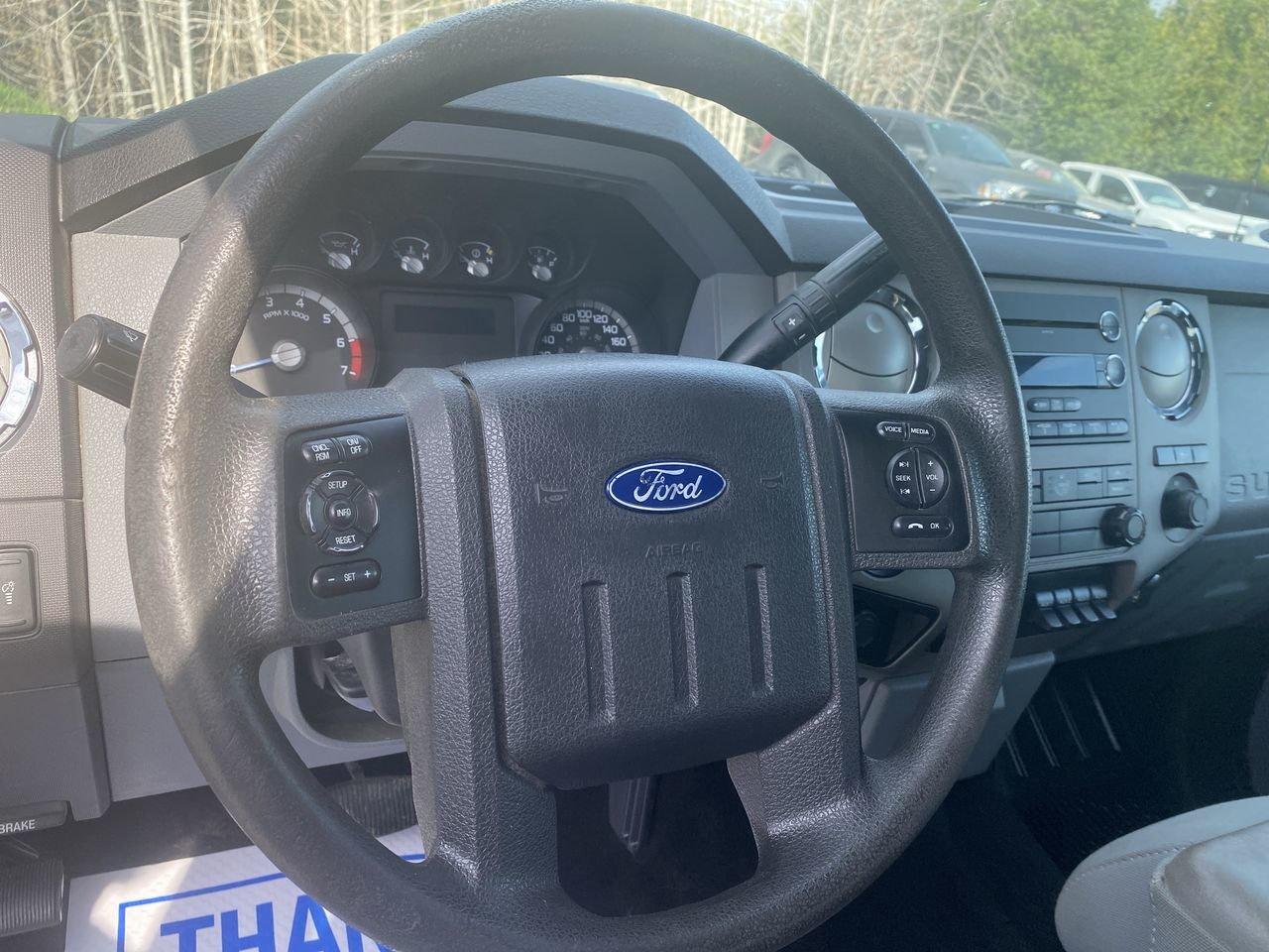 2012 Ford SUPER DUTY F-250 SRW XLT Photo