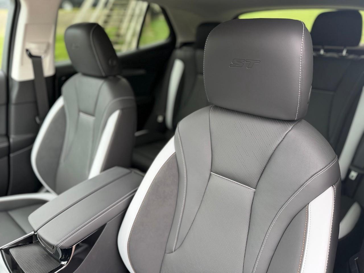 2026 Buick Envision Sport Touring 4dr All-Wheel Drive Photo