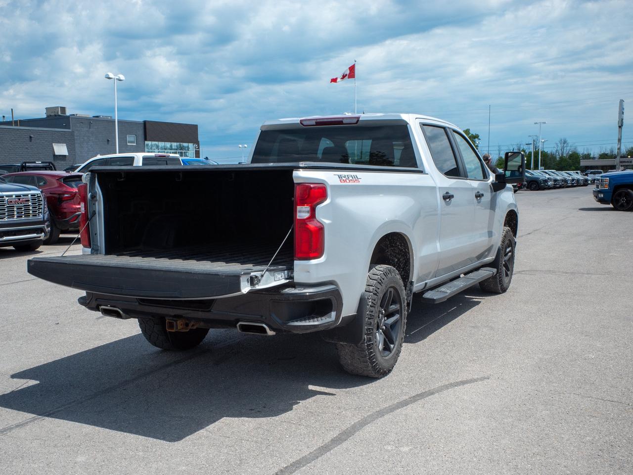 2022 Chevrolet Silverado 1500 LTD LT Trail Boss - Driver Adjustable Lumbar   WiFi Ho Photo