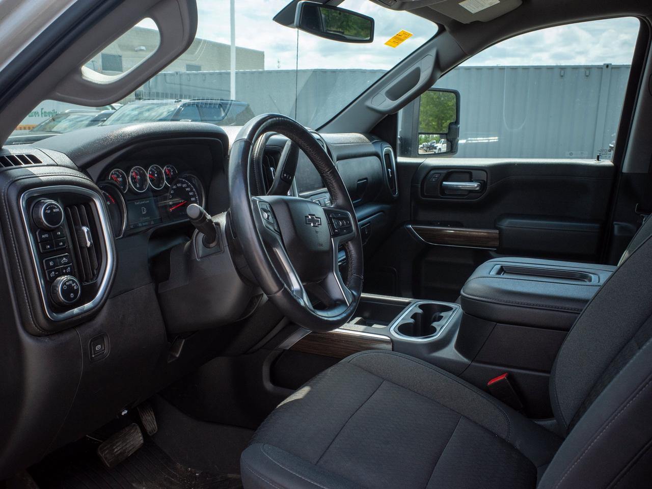 2022 Chevrolet Silverado 1500 LTD LT Trail Boss - Driver Adjustable Lumbar   WiFi Ho Photo