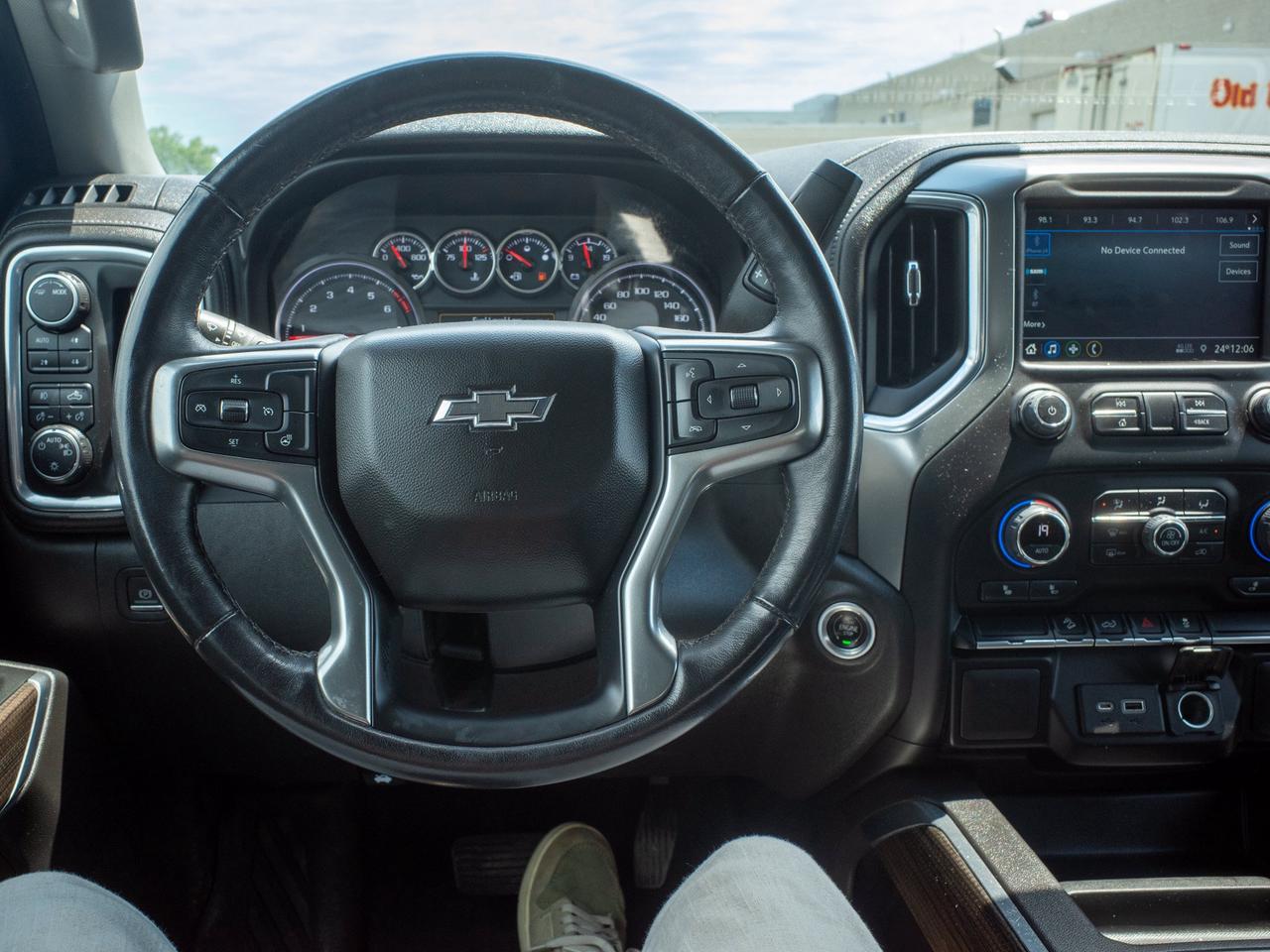2022 Chevrolet Silverado 1500 LTD LT Trail Boss - Driver Adjustable Lumbar   WiFi Ho Photo
