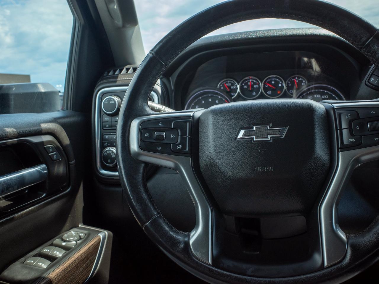2022 Chevrolet Silverado 1500 LTD LT Trail Boss - Driver Adjustable Lumbar   WiFi Ho Photo