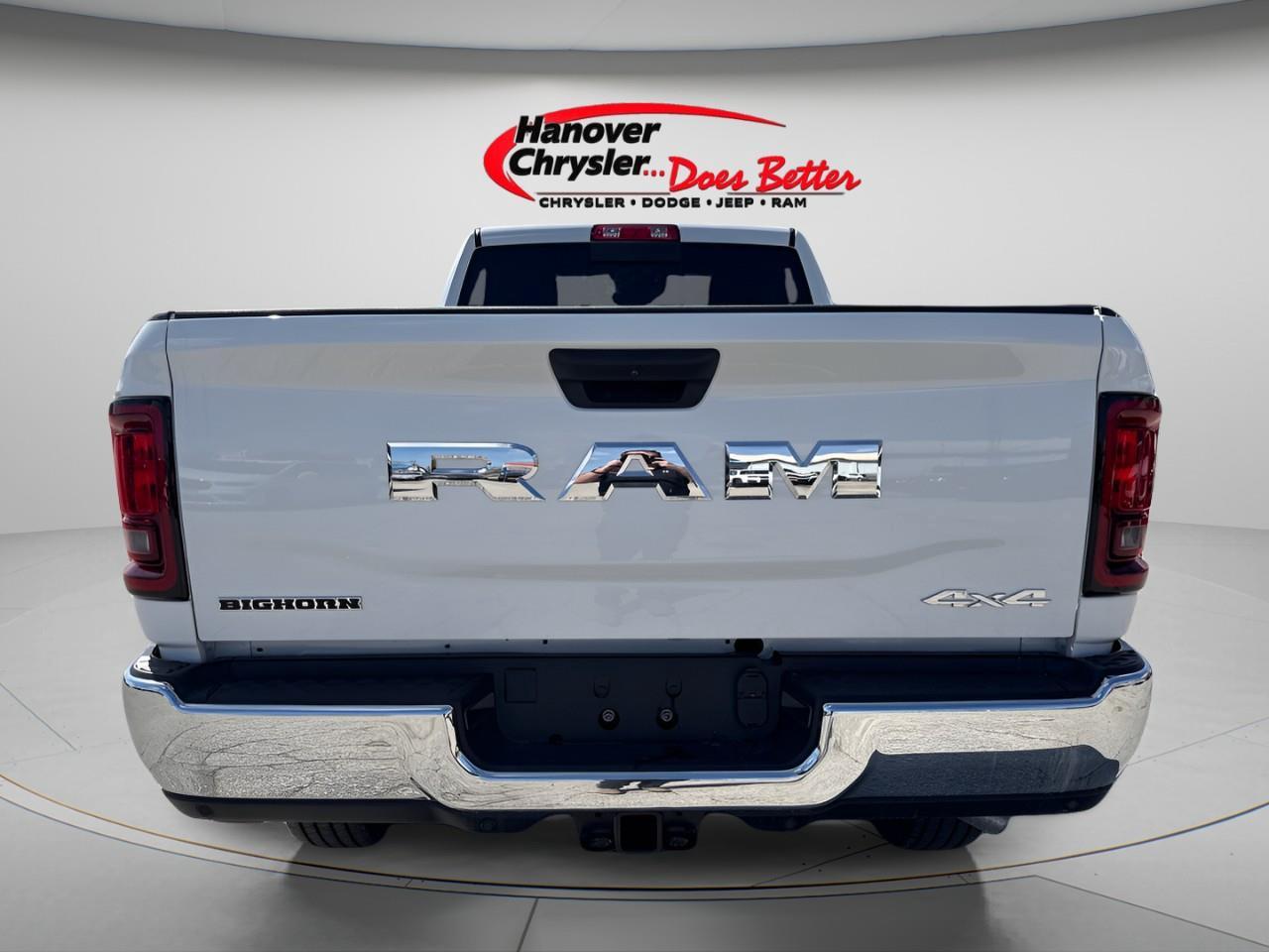 2026 RAM 2500 BIG HORN 4X4 REG CAB 8' BOX Photo2