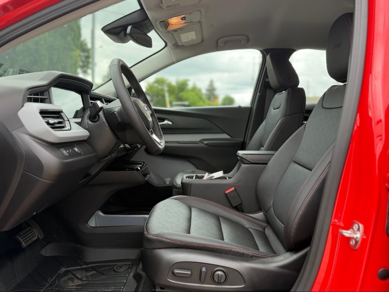 2027 Chevrolet Bolt RS 4dr Photo