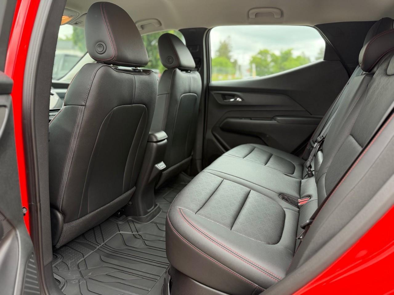 2027 Chevrolet Bolt RS 4dr Photo