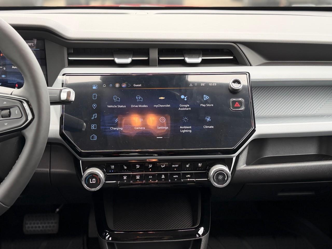 2027 Chevrolet Bolt RS 4dr Photo