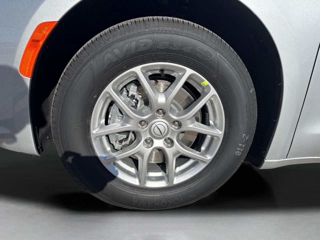 2026 Chrysler Pacifica Select FWD Photo