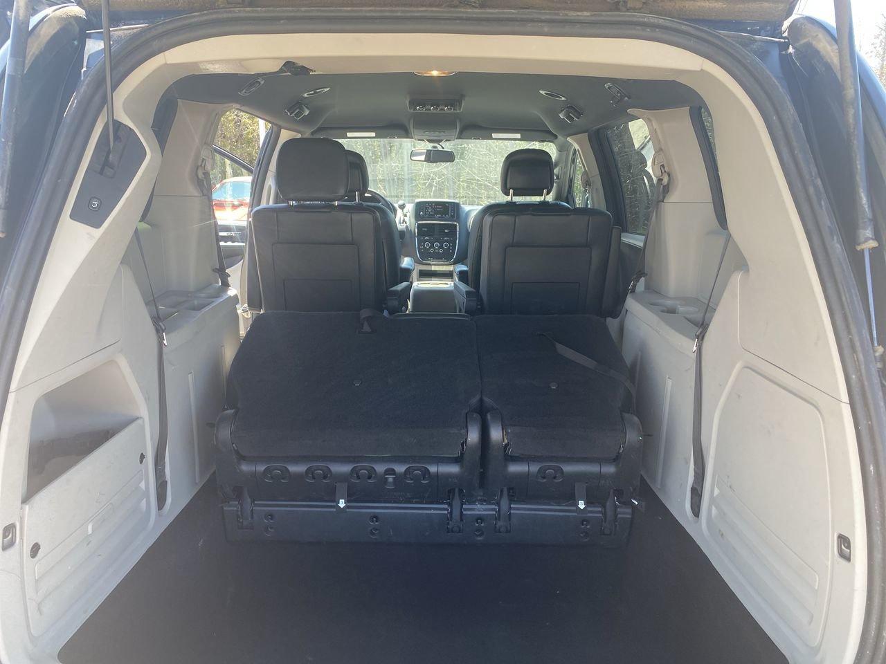 2017 Dodge Grand Caravan SXT Premium Plus Photo