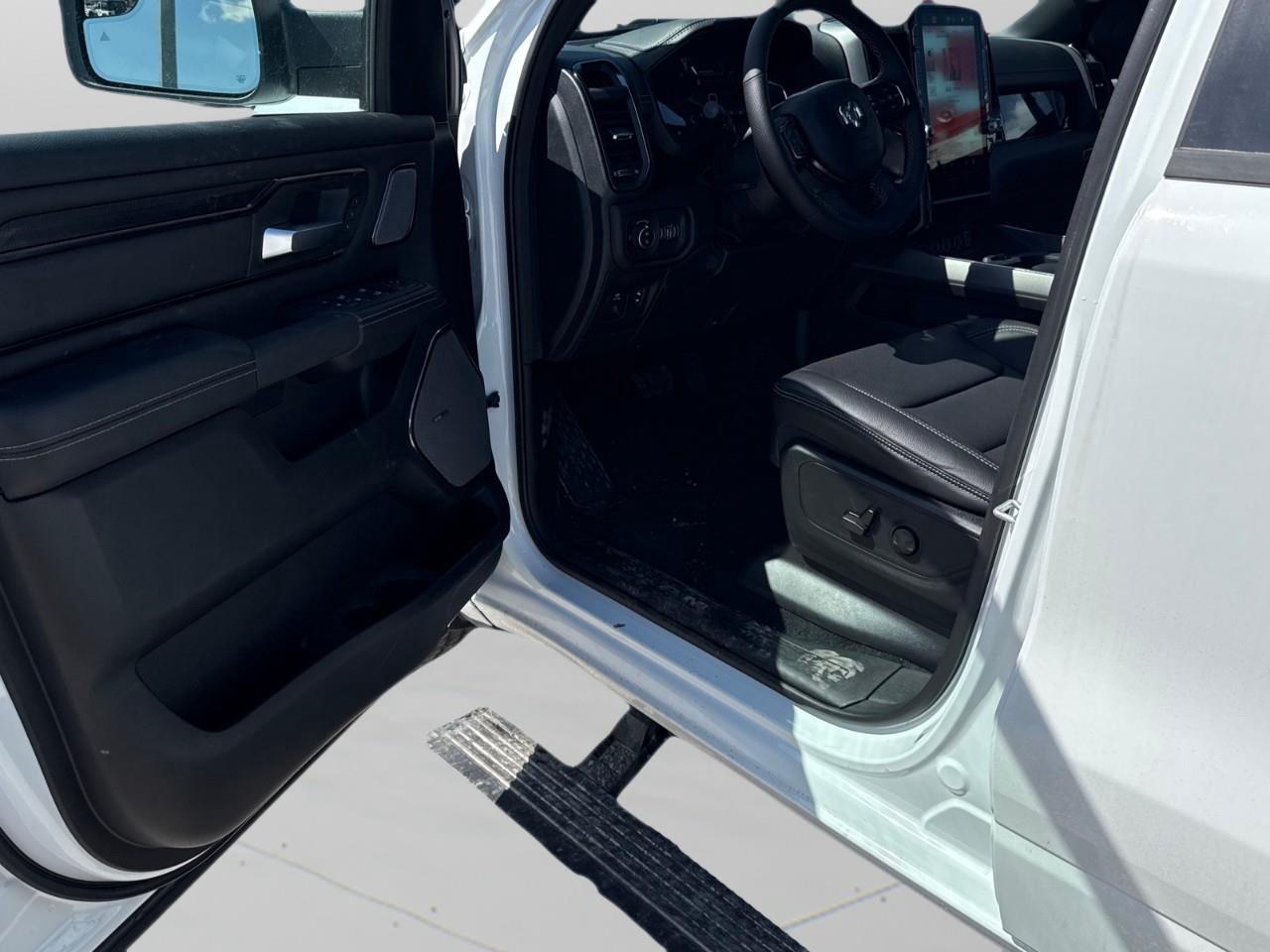 2026 RAM 1500 SPORT 4X4 CREW CAB 5'7" BOX Photo