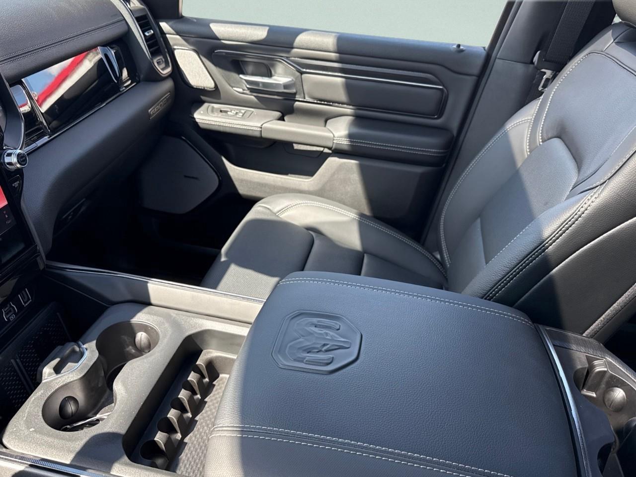 2026 RAM 1500 SPORT 4X4 CREW CAB 5'7" BOX Photo
