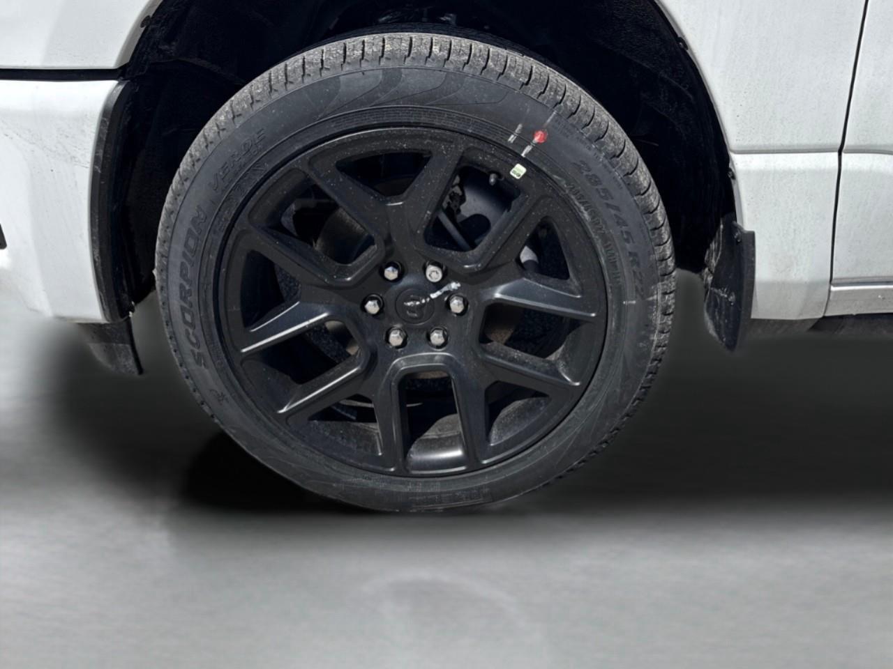 2026 RAM 1500 SPORT 4X4 CREW CAB 5'7" BOX Photo