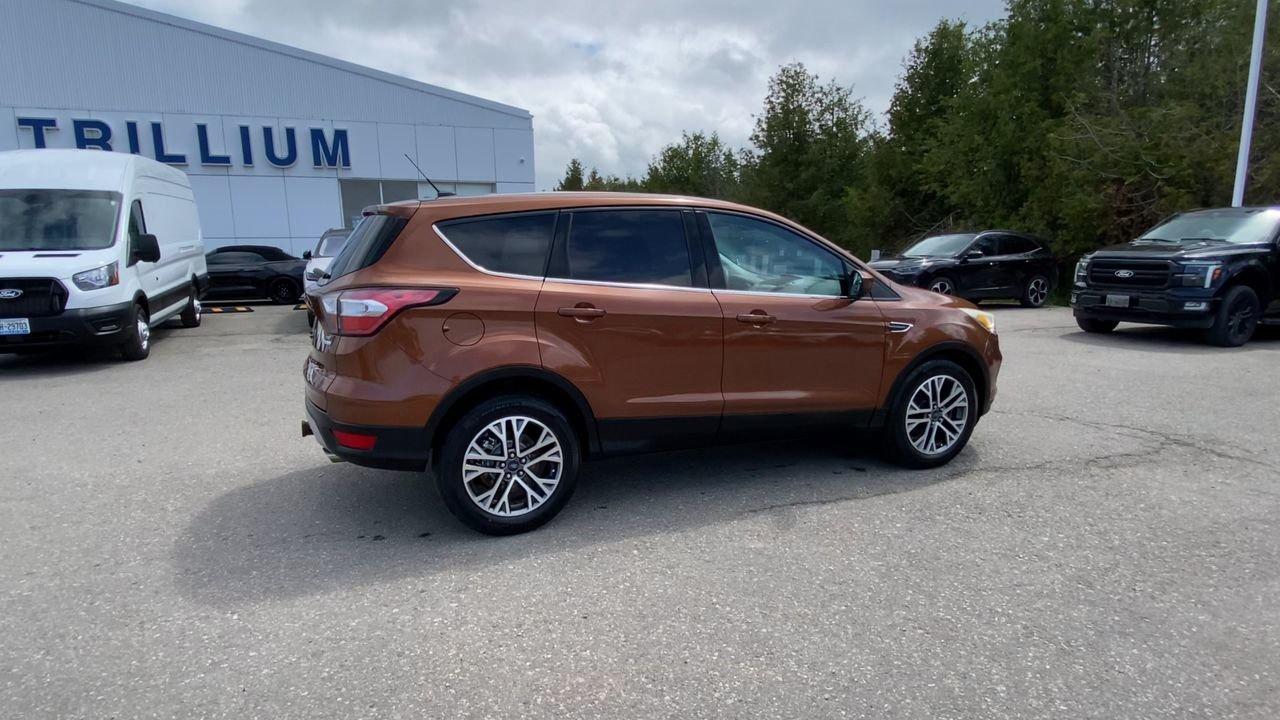 2017 Ford Escape SE Photo