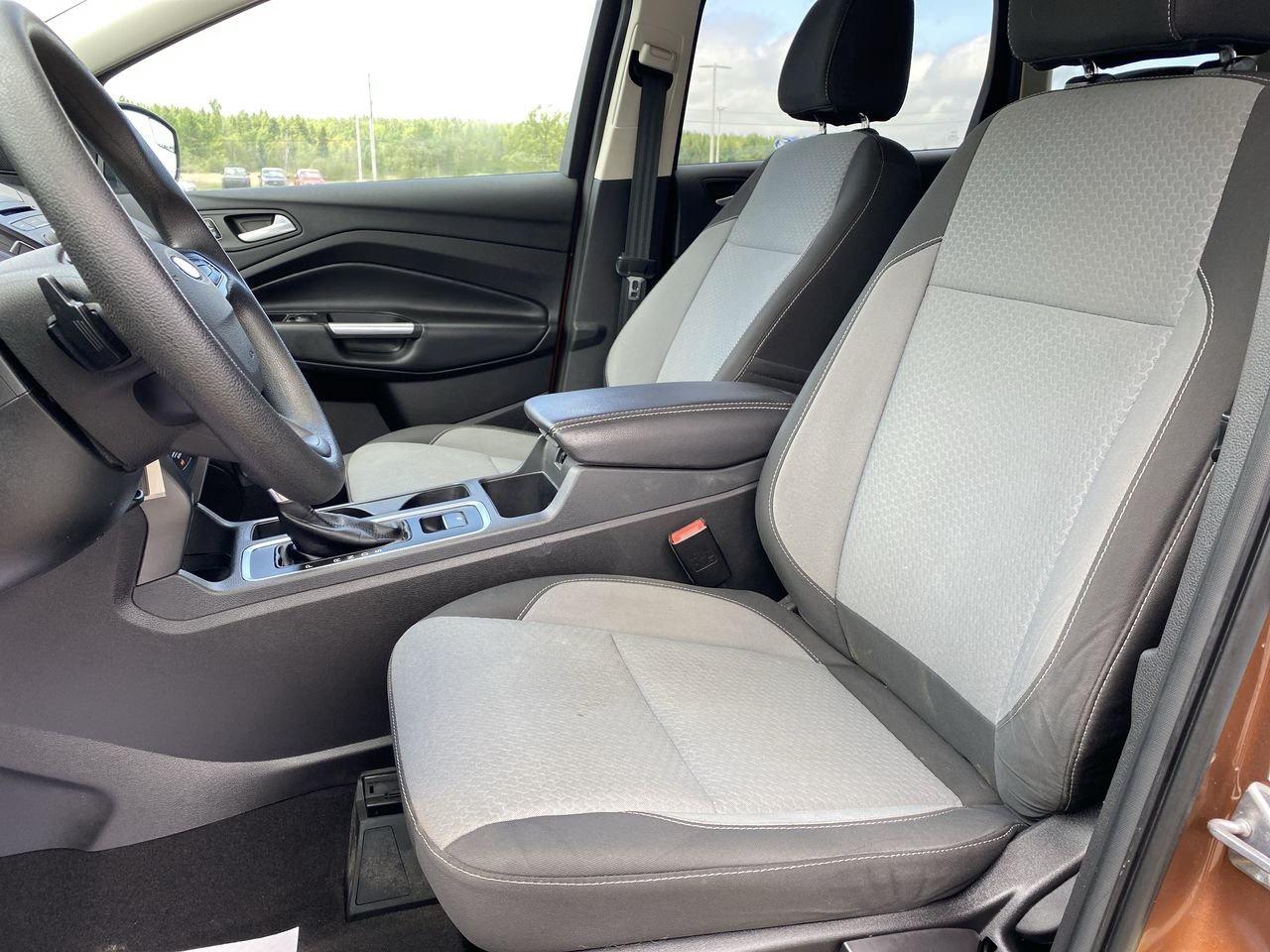 2017 Ford Escape SE Photo