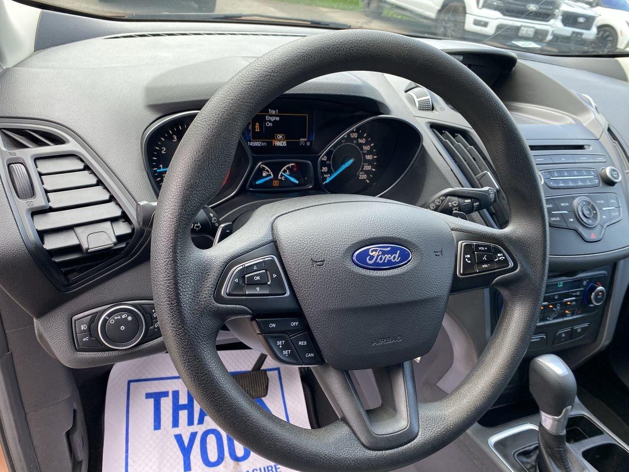 2017 Ford Escape SE Photo