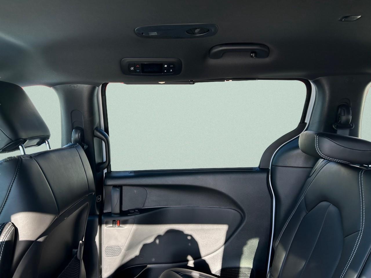 2026 Chrysler Grand Caravan SXT 2WD Photo