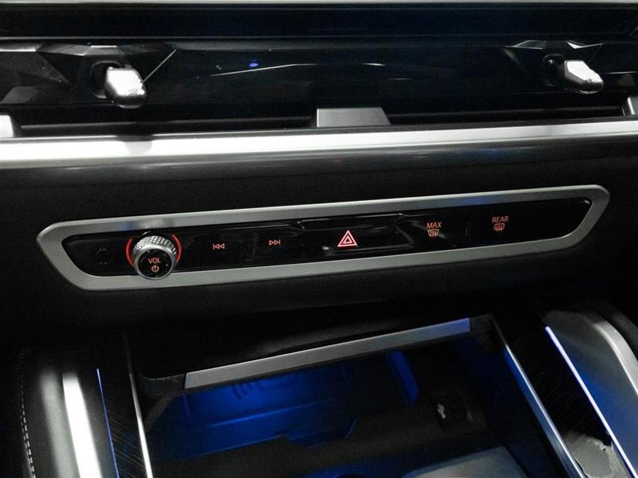 2024 BMW X6 M60i xDrive 4dr All-Wheel Drive Sports Activity Coupe Photo