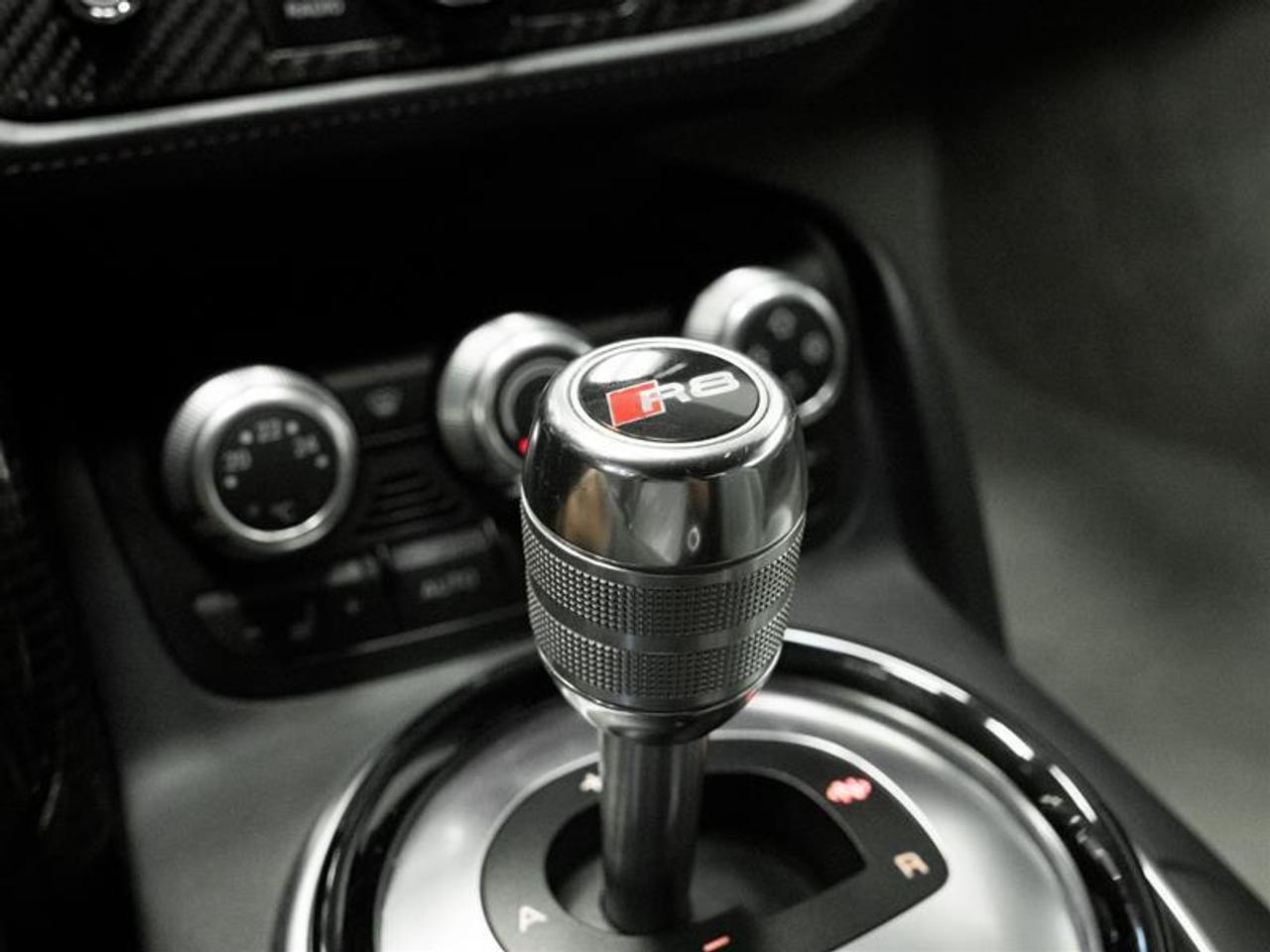 2014 Audi R8 4.2 (S tronic) 2dr All-Wheel Drive quattro Spyder Photo