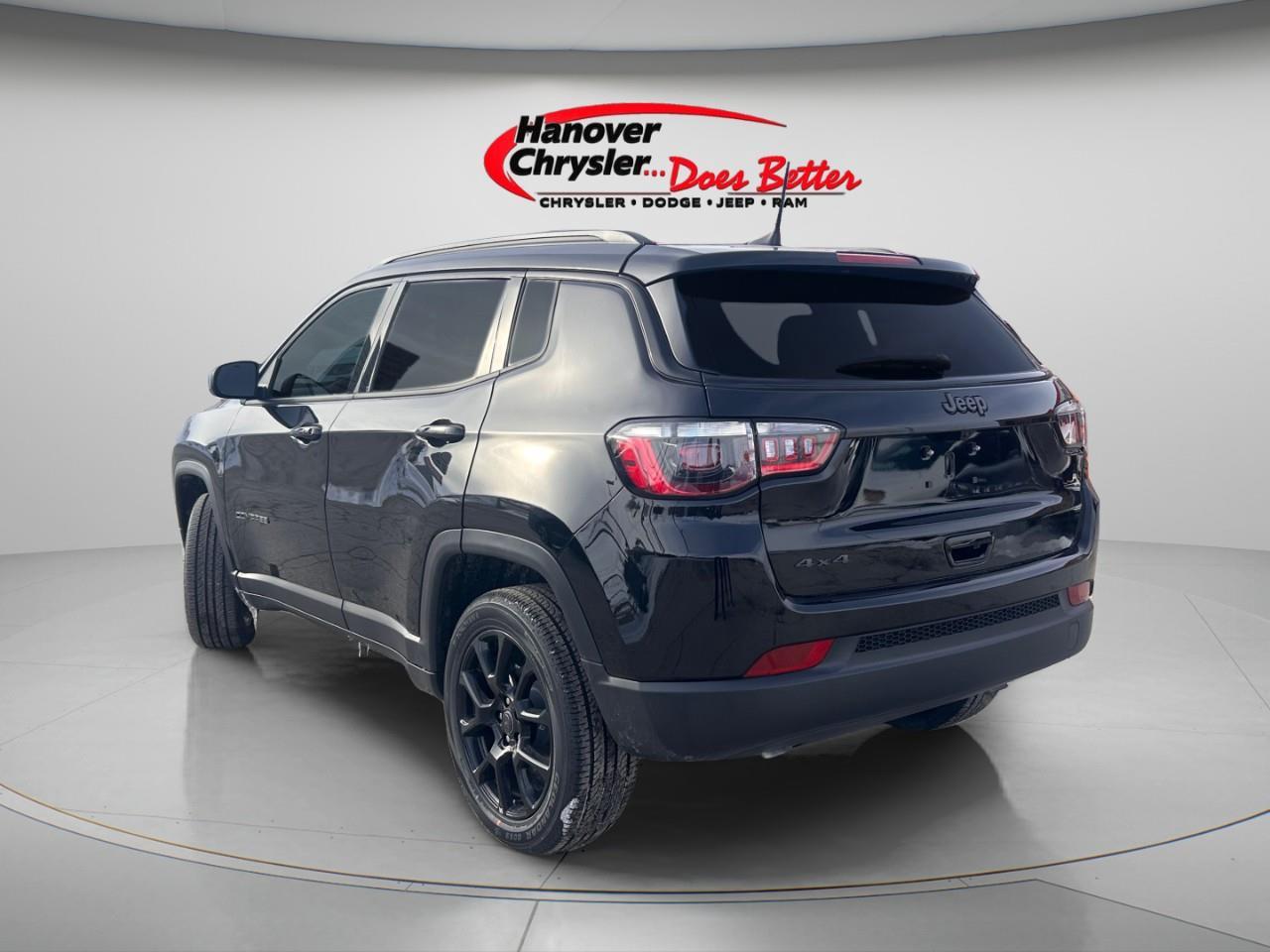 2026 Jeep Compass NORTH 4X4 Photo2