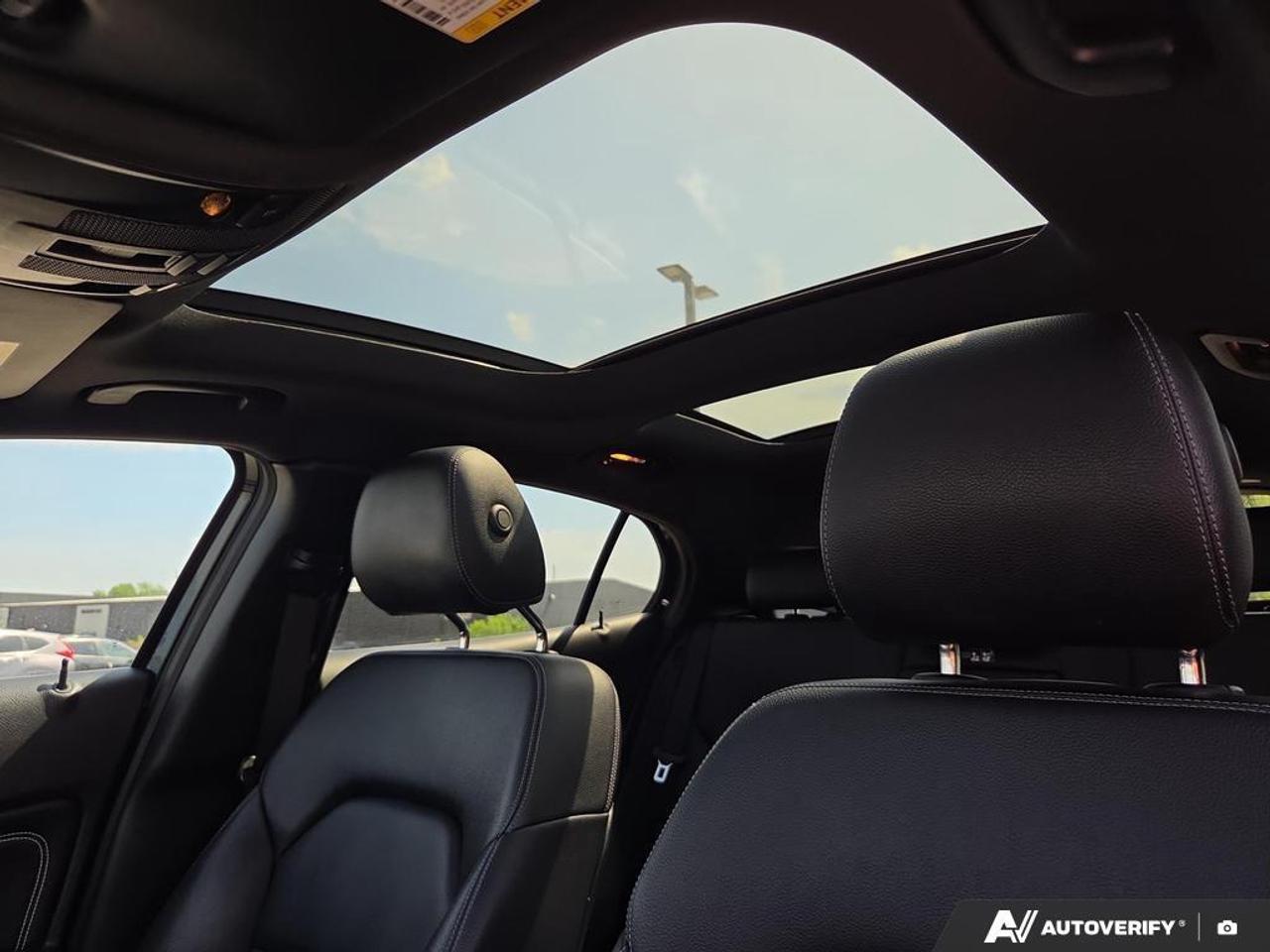 2019 Mercedes-Benz GLA250 LEATHER   ACTIVE BRAKE ASSIST   ATTENTION ASSIST Photo