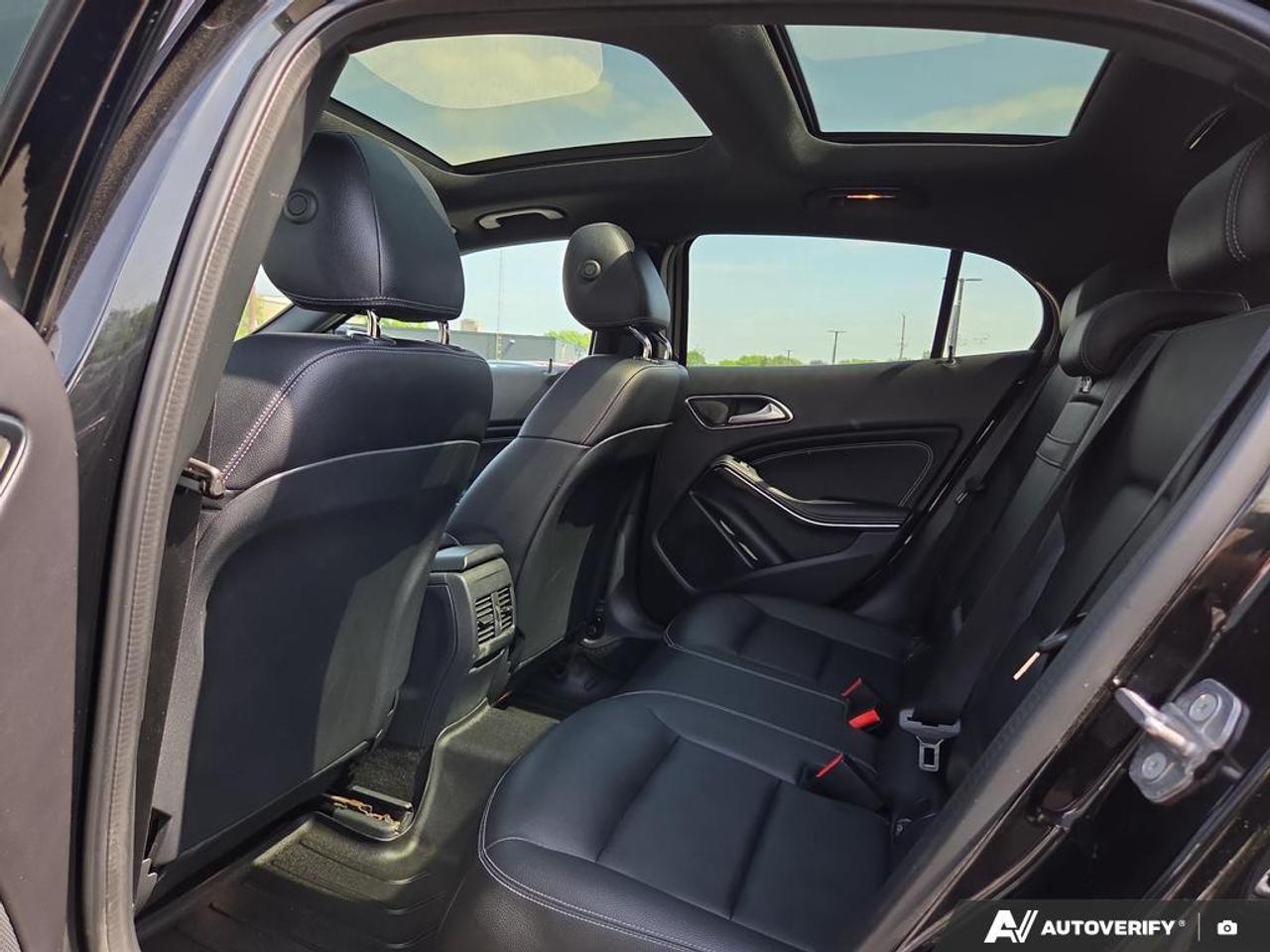2019 Mercedes-Benz GLA250 LEATHER   ACTIVE BRAKE ASSIST   ATTENTION ASSIST Photo