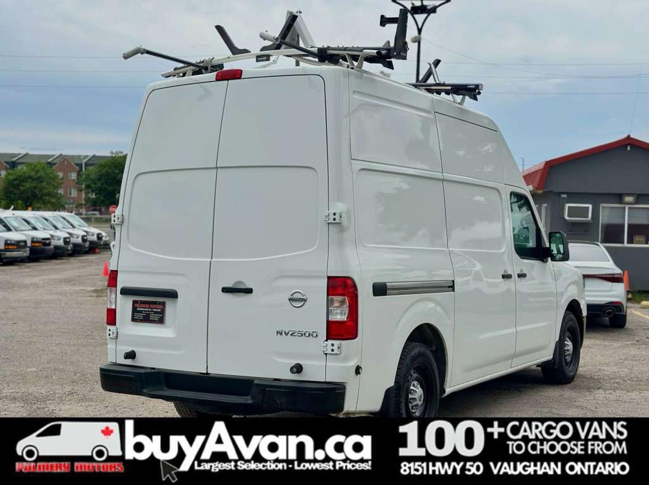 2017 Nissan NV2500 SV High Roof V8 Racks Divider Shelves Photo