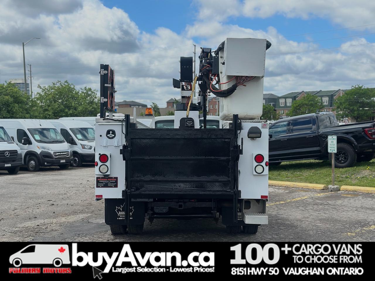 2011 Ford F-550 F-550 Crew Cab 40FT Skytel Bucket Truck Diesel Photo