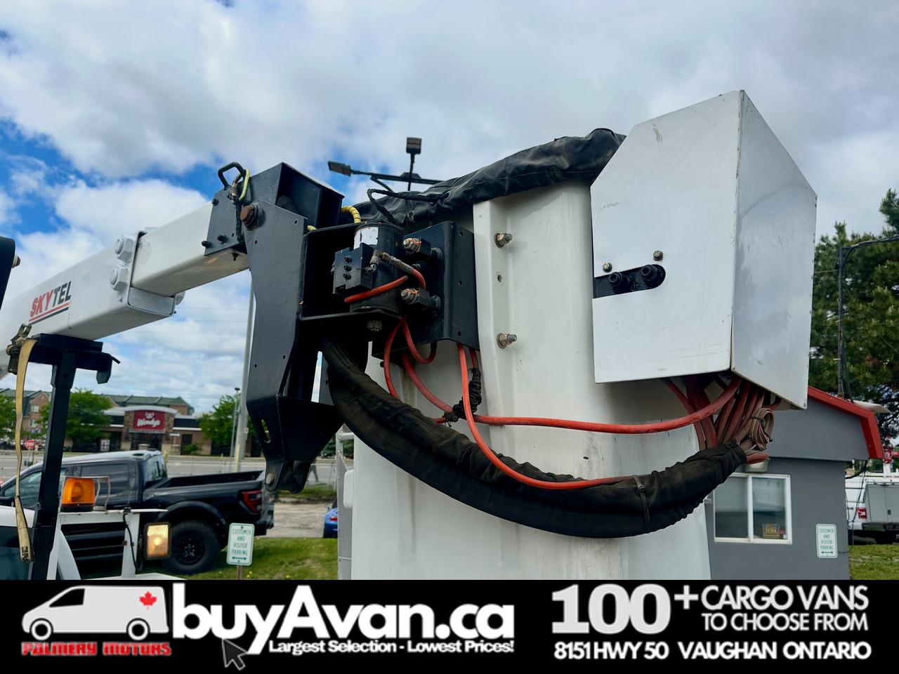 2011 Ford F-550 F-550 Crew Cab 40FT Skytel Bucket Truck Diesel Photo
