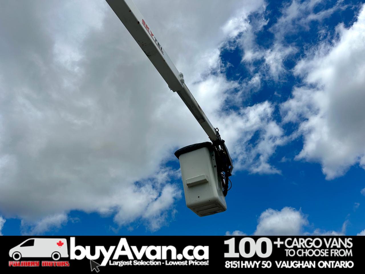 2011 Ford F-550 F-550 Crew Cab 40FT Skytel Bucket Truck Diesel Photo