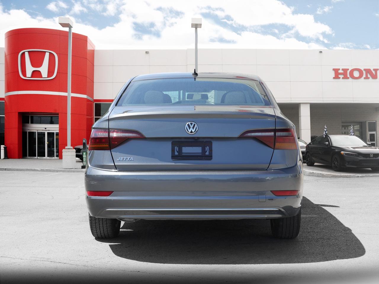2019 Volkswagen Jetta 1.4 TSI Comfortline (A8) 4dr Sedan Photo