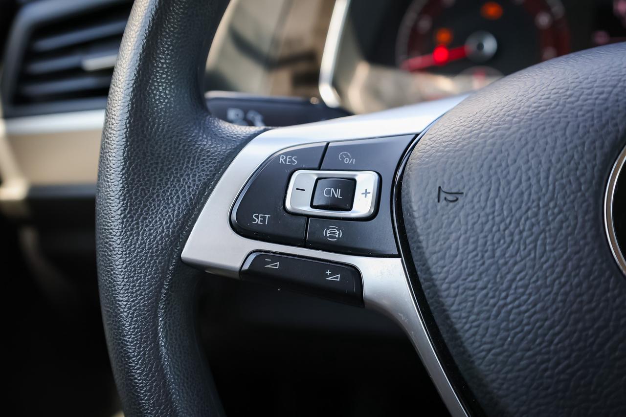 2019 Volkswagen Jetta 1.4 TSI Comfortline (A8) 4dr Sedan Photo