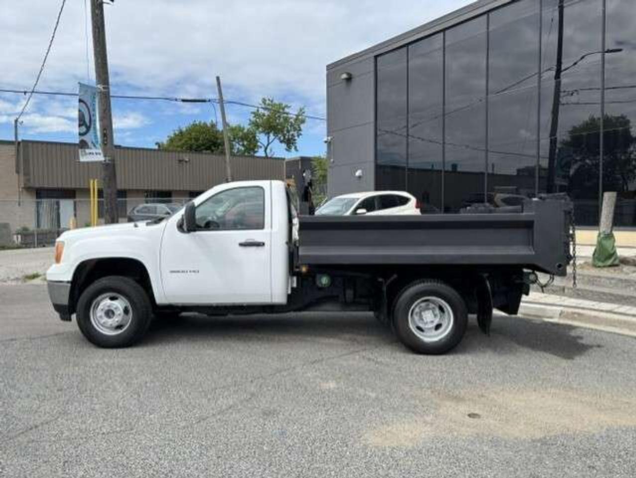 2013 GMC Sierra 3500HD 6.6L DURAMAX DIESEL-9' DUMP BOX-1 OWNER-CERTIFIED! Photo