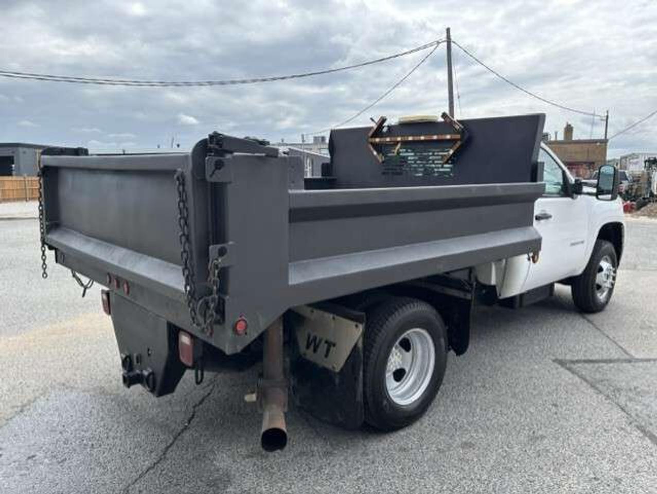 2013 GMC Sierra 3500HD 6.6L DURAMAX DIESEL-9' DUMP BOX-1 OWNER-CERTIFIED! Photo