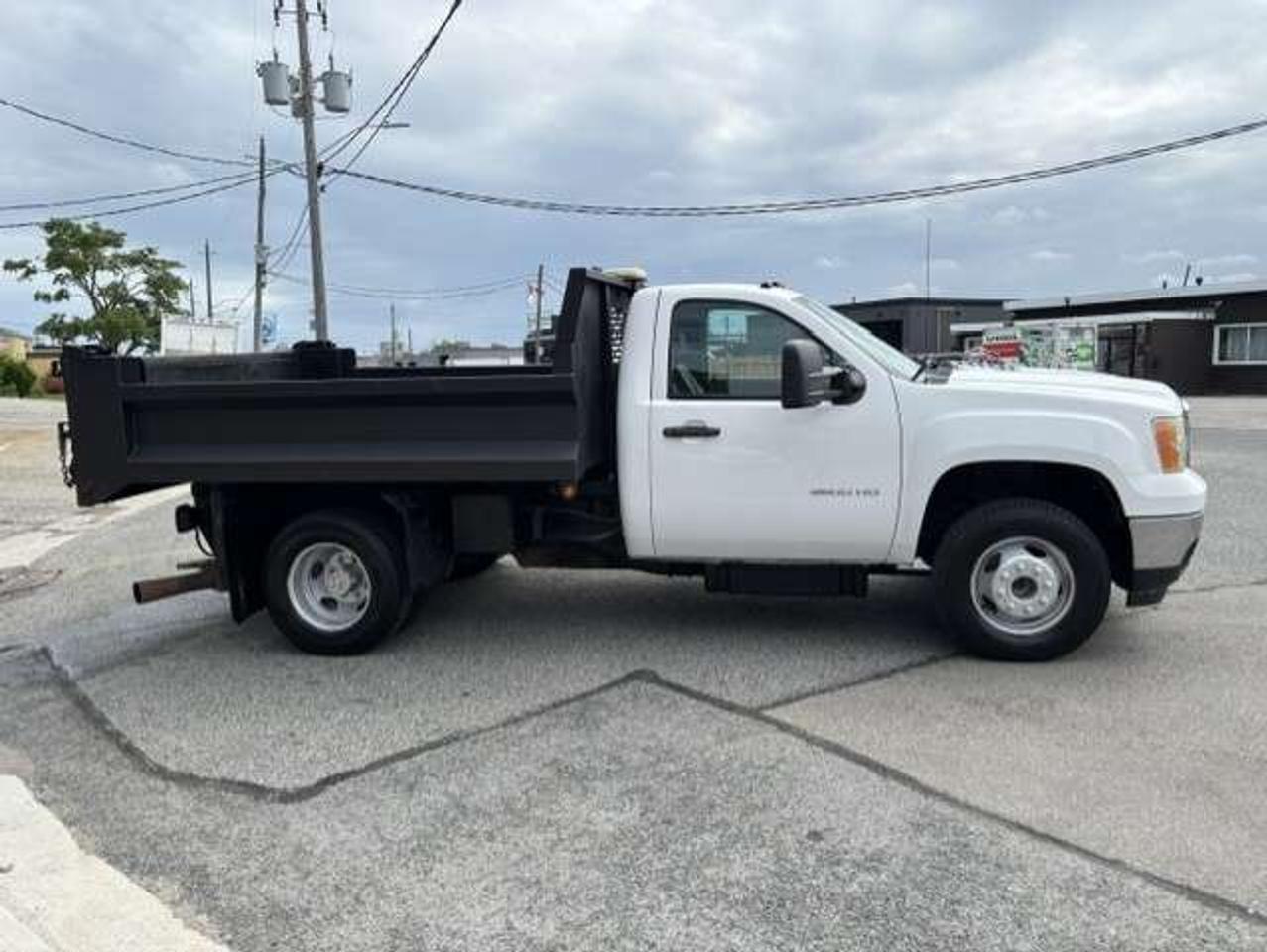 2013 GMC Sierra 3500HD 6.6L DURAMAX DIESEL-9' DUMP BOX-1 OWNER-CERTIFIED! Photo