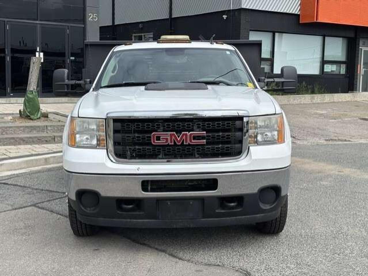 2013 GMC Sierra 3500HD 6.6L DURAMAX DIESEL-9' DUMP BOX-1 OWNER-CERTIFIED! Photo