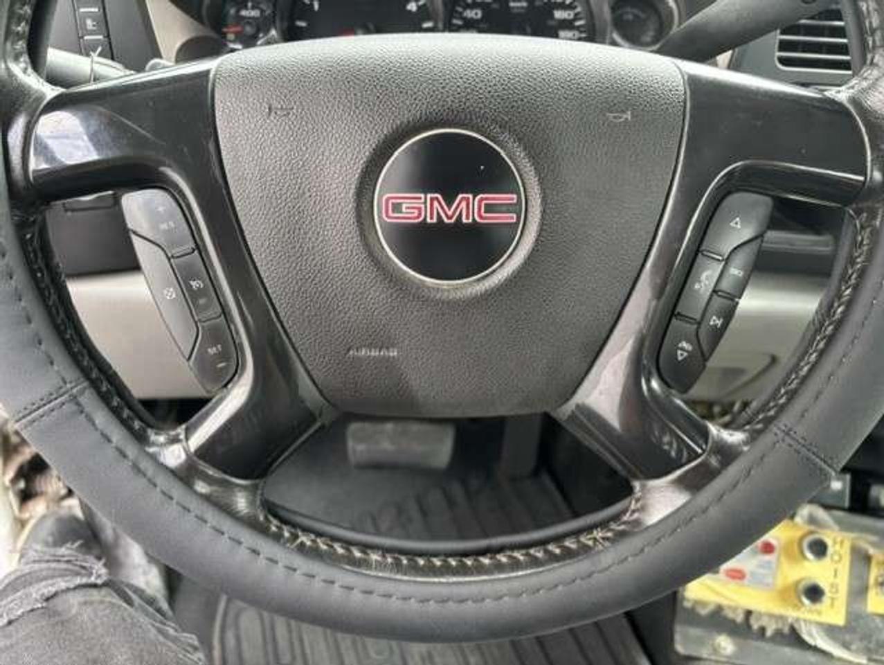 2013 GMC Sierra 3500HD 6.6L DURAMAX DIESEL-9' DUMP BOX-1 OWNER-CERTIFIED! Photo