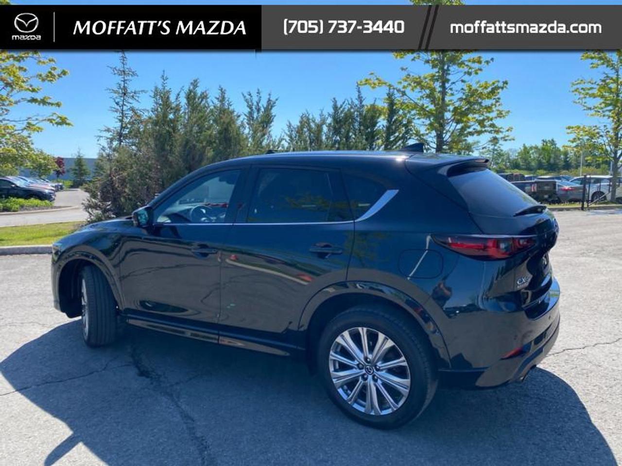 2023 Mazda CX-5 Signature Photo3