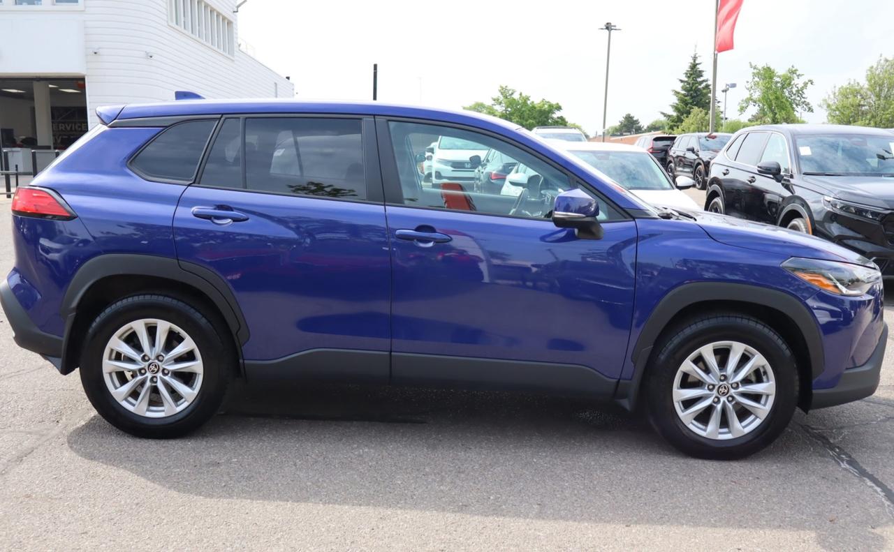 2024 Toyota Corolla Cross LE 4dr All-Wheel Drive Photo