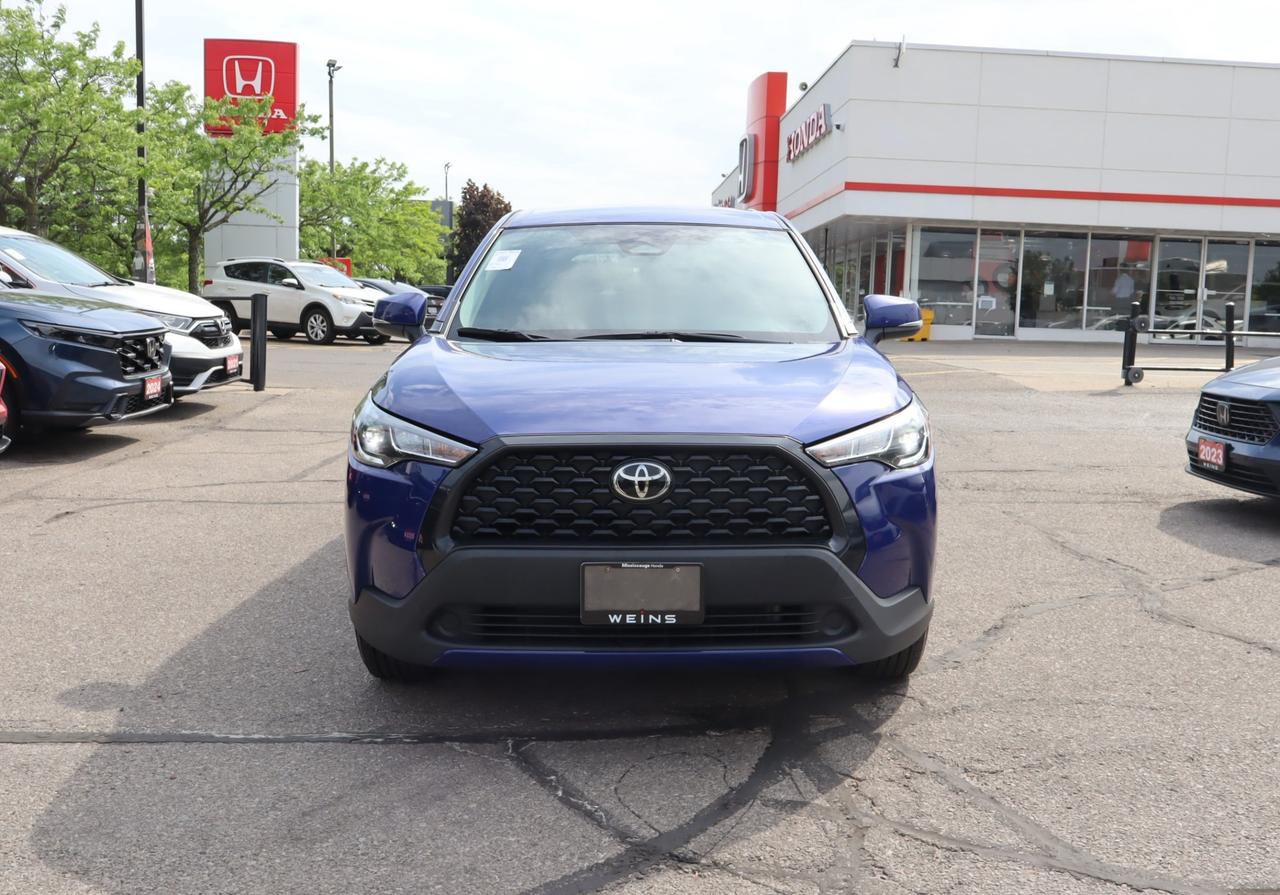 2024 Toyota Corolla Cross LE 4dr All-Wheel Drive Photo