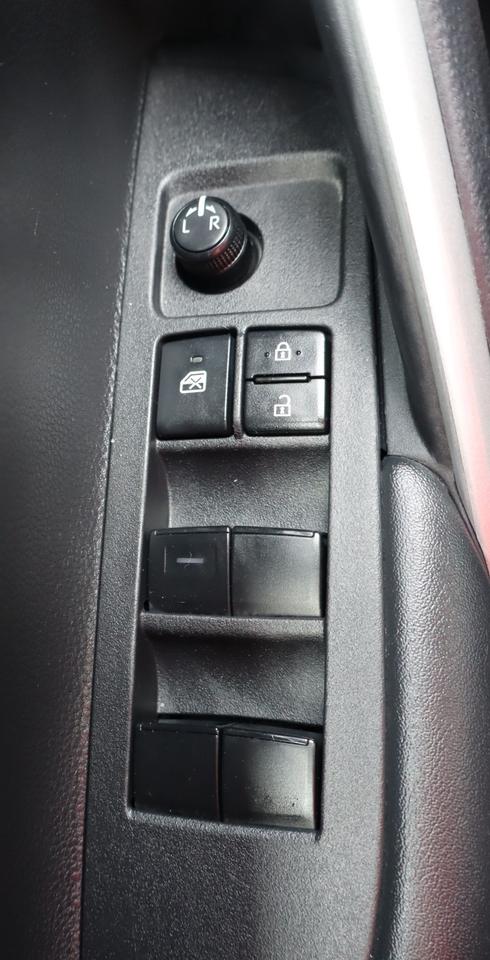 2024 Toyota Corolla Cross LE 4dr All-Wheel Drive Photo