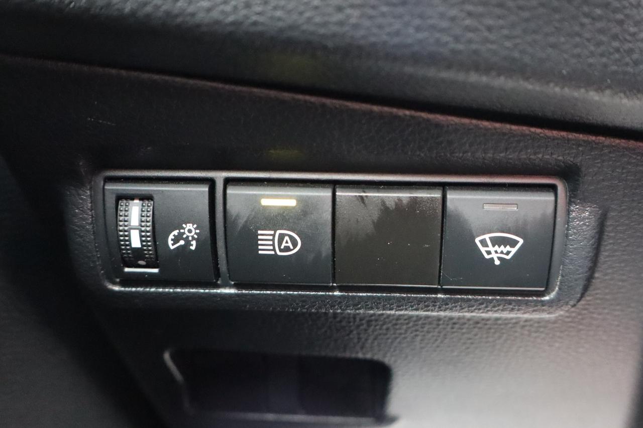 2024 Toyota Corolla Cross LE 4dr All-Wheel Drive Photo