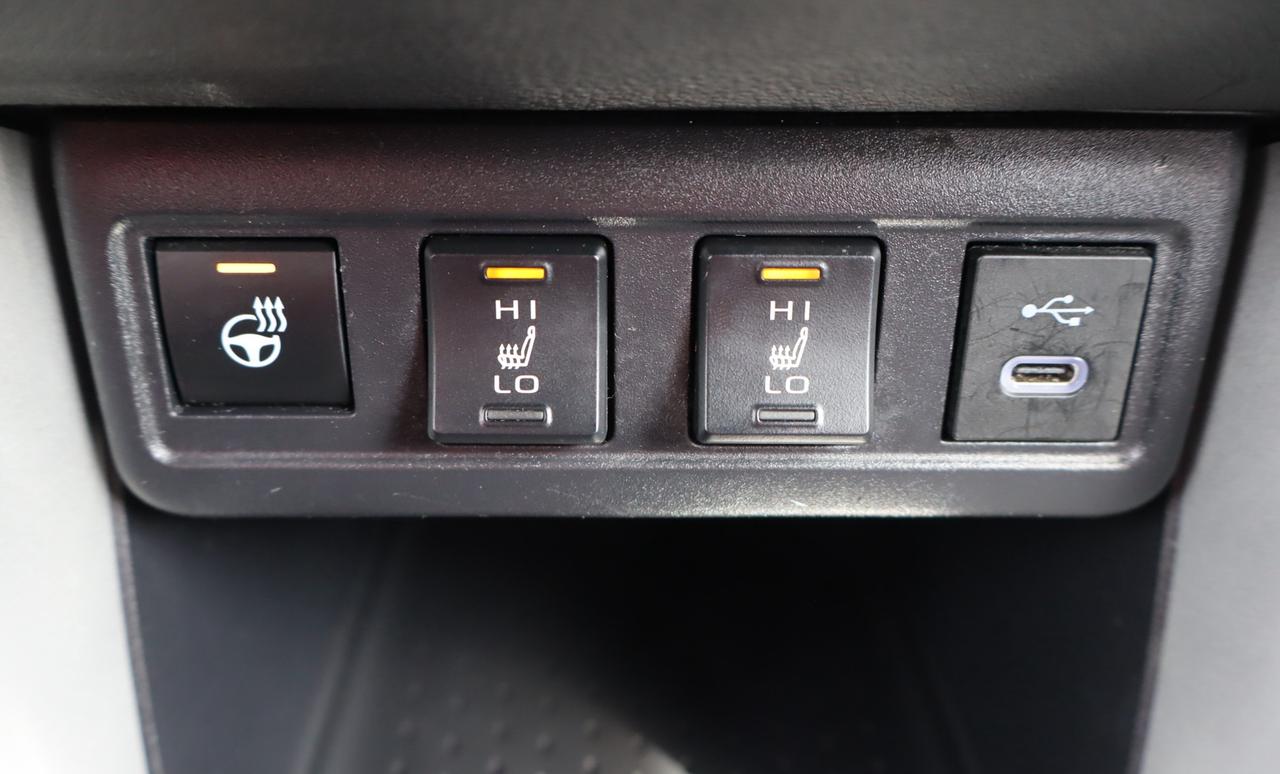 2024 Toyota Corolla Cross LE 4dr All-Wheel Drive Photo