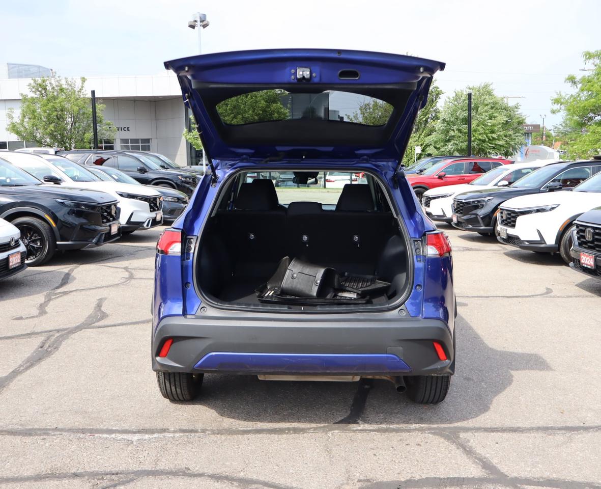 2024 Toyota Corolla Cross LE 4dr All-Wheel Drive Photo