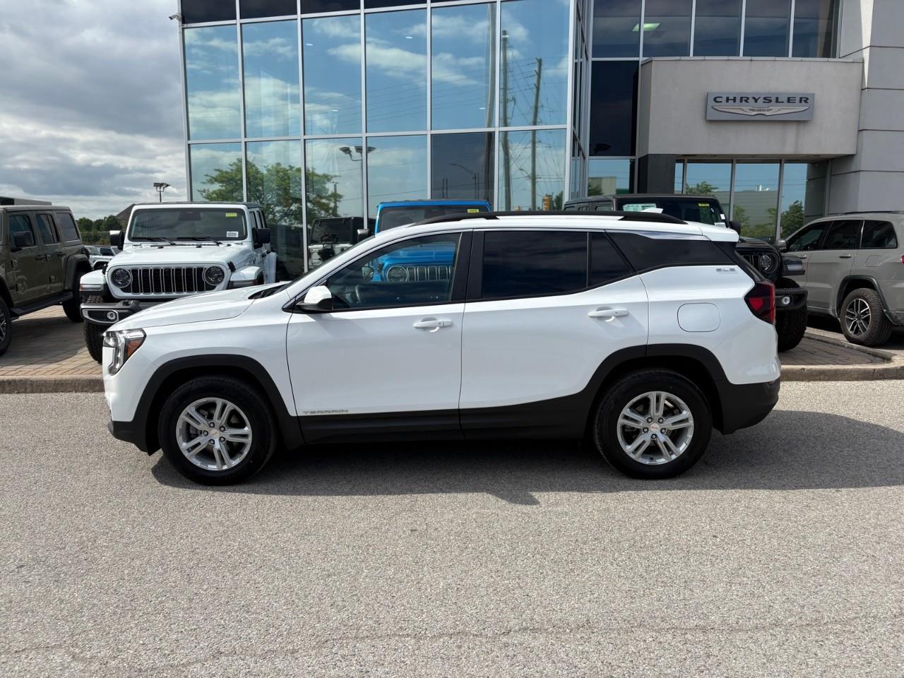 2024 GMC Terrain SLE 4dr All-Wheel Drive Photo