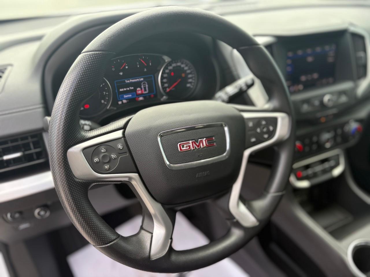 2024 GMC Terrain SLE 4dr All-Wheel Drive Photo